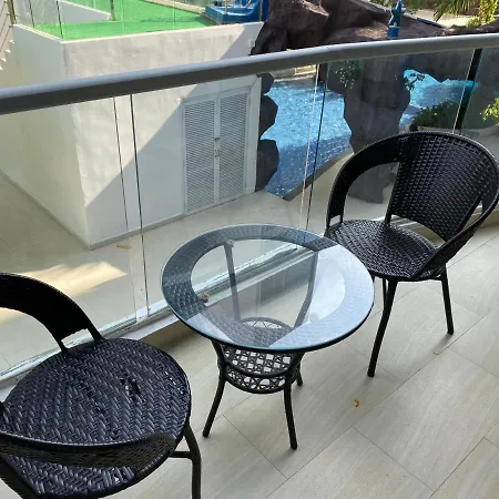 Grand Avenue Condo By Bormon Pattaya Exterior photo