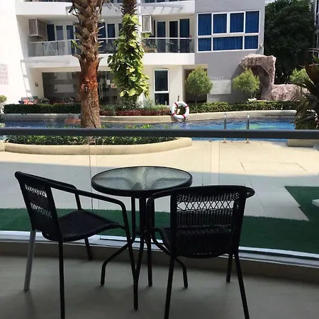 Grand Avenue Condo By Bormon Pattaya Exterior photo